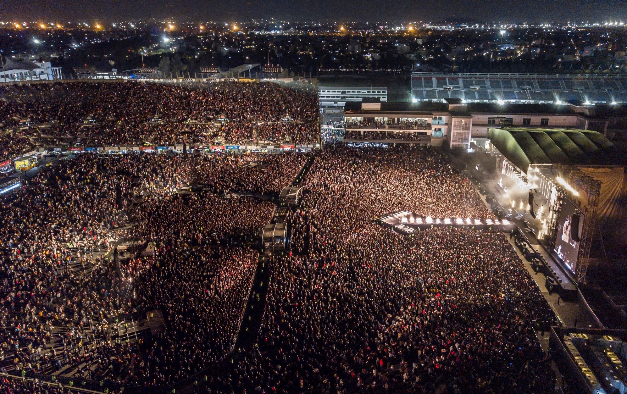 568915B2-B2A1-4FA1-8304-0FE6DFF381F5