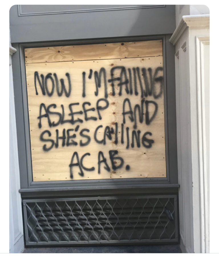 'Mr. Brightside' de The Killers es ahora el himno anti-policía en Estados Unidos