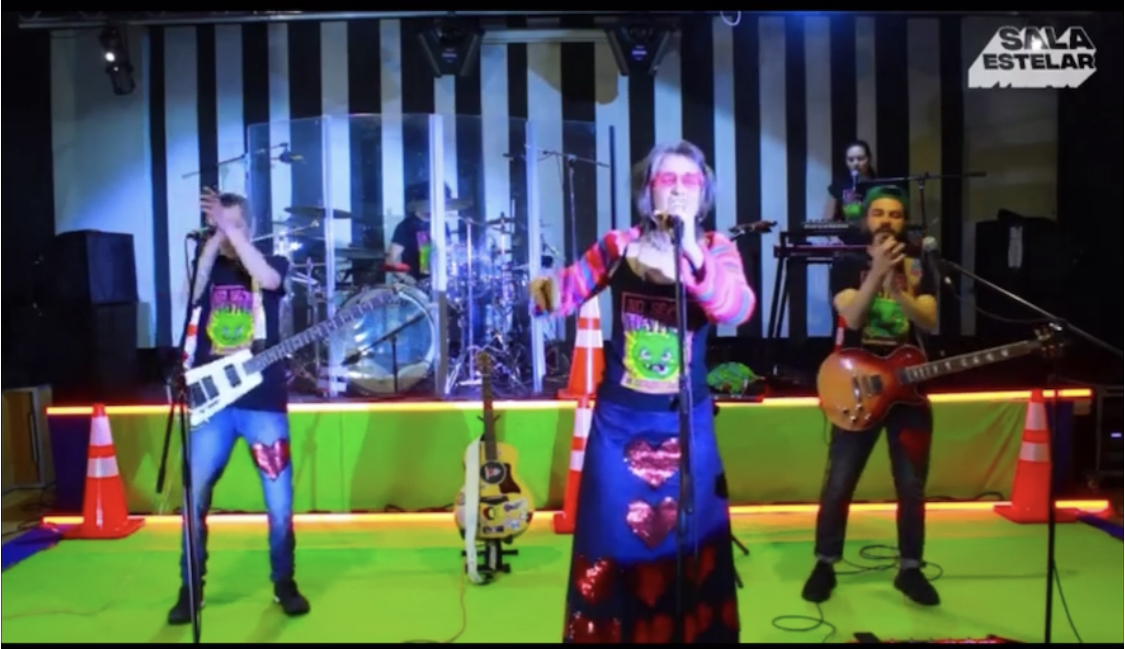 38F152A6-CC95-4136-B6D2-71C91C73E156