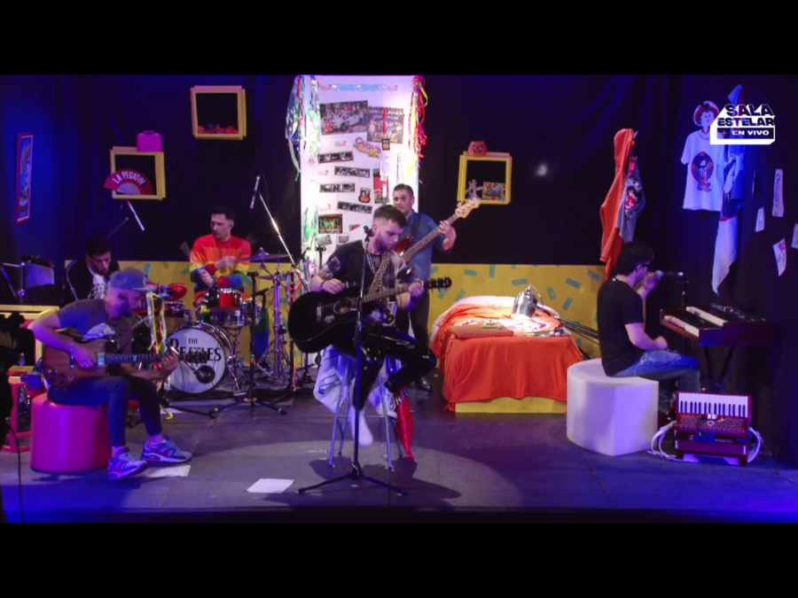 LosCaligaris_SalaEstelar01