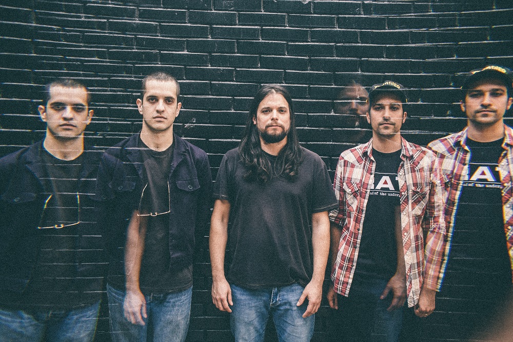 Los Mundos por Yussel Estrada