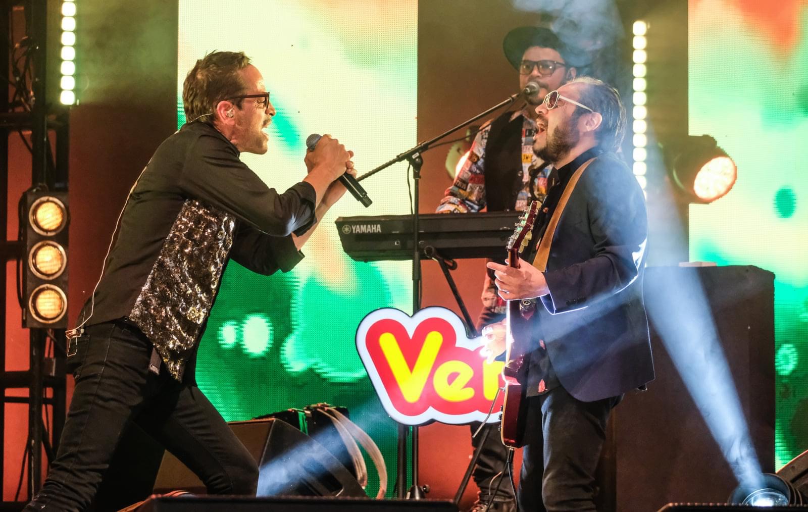 4FD5CE6A-8FFD-4335-B644-89B89D376D6E