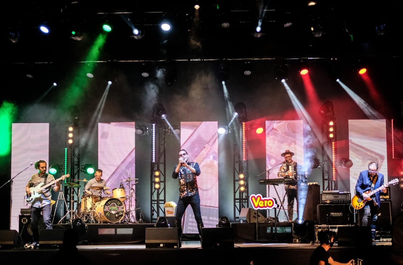 CB372D12-24CD-4DC8-B6A5-04B1AB2332CF