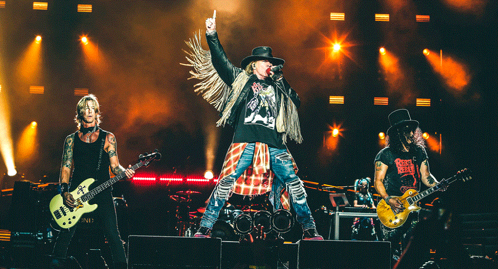 Guns-N-Roses-live