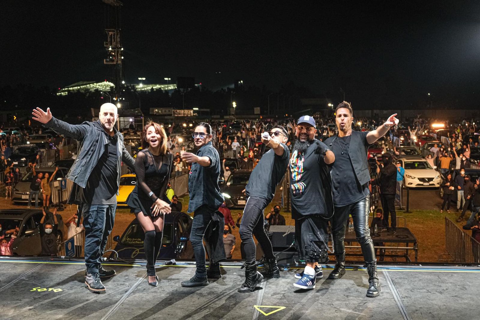 Galería de Moenia en autoconcierto 2021 en el Autódromo Hermanos Rodríguez (12)