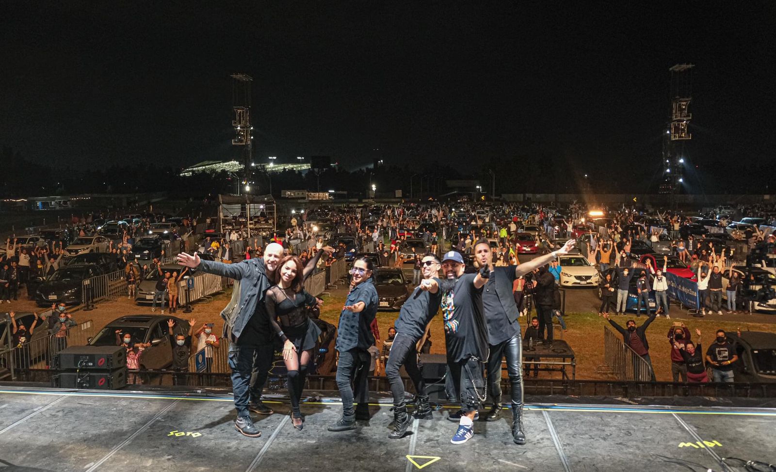 Galería de Moenia en autoconcierto 2021 en el Autódromo Hermanos Rodríguez (13)