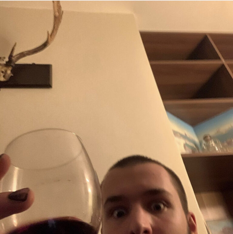 A0037324-DC6F-401A-B381-E5A96AA7E95A