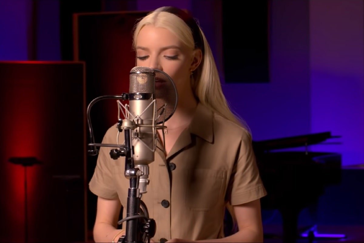 Anya-Taylor Joy canta un clásico de los 60 en la película Last Night in Soho