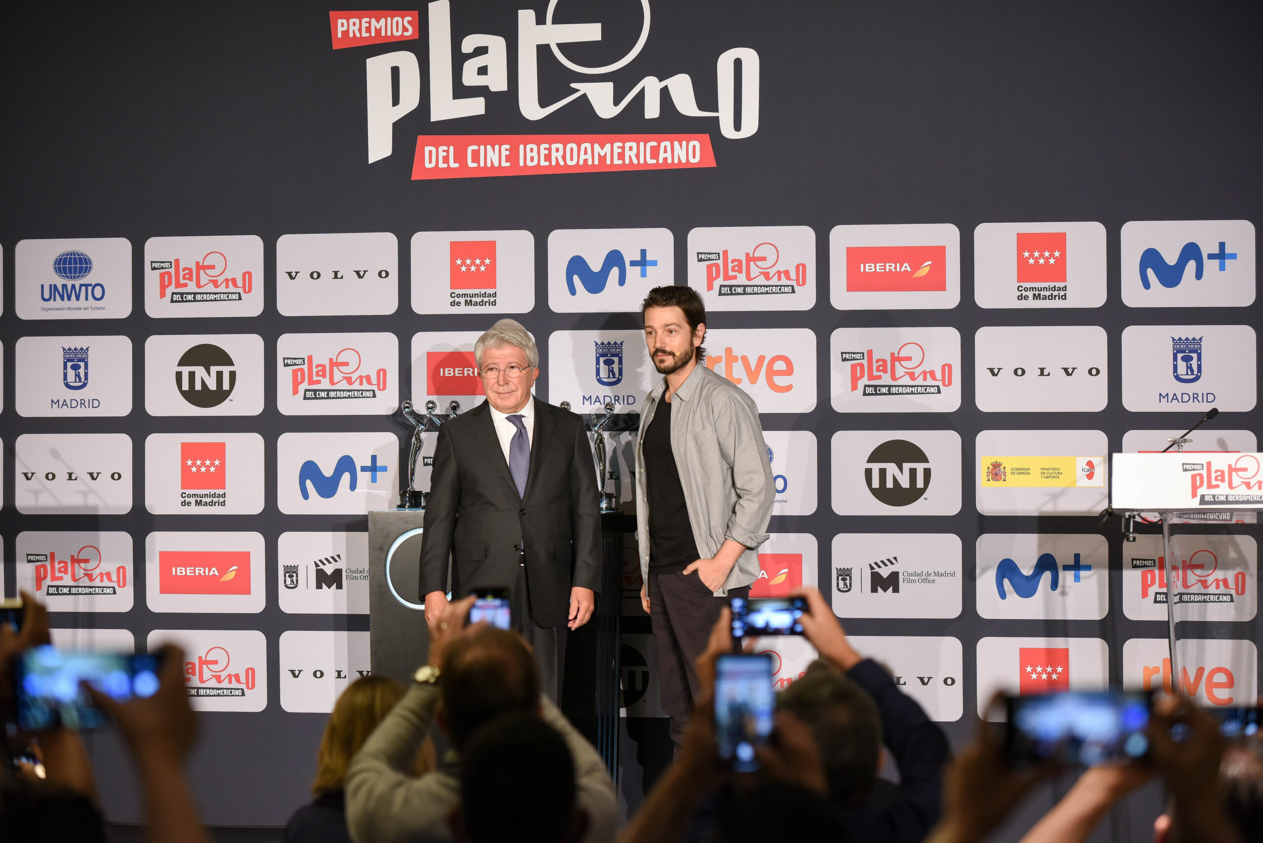 DB9D718E-F083-4754-9A3E-CBB2D0563C8A