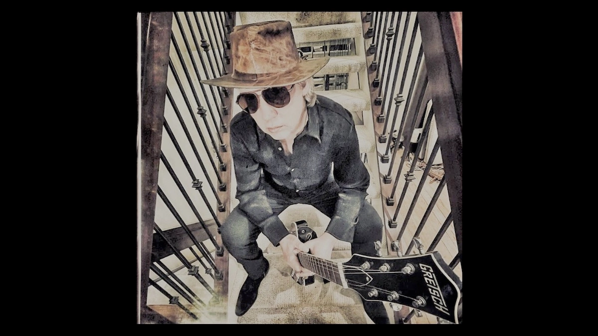 D31E2CD9-B657-468F-ACBF-D56F298FF582