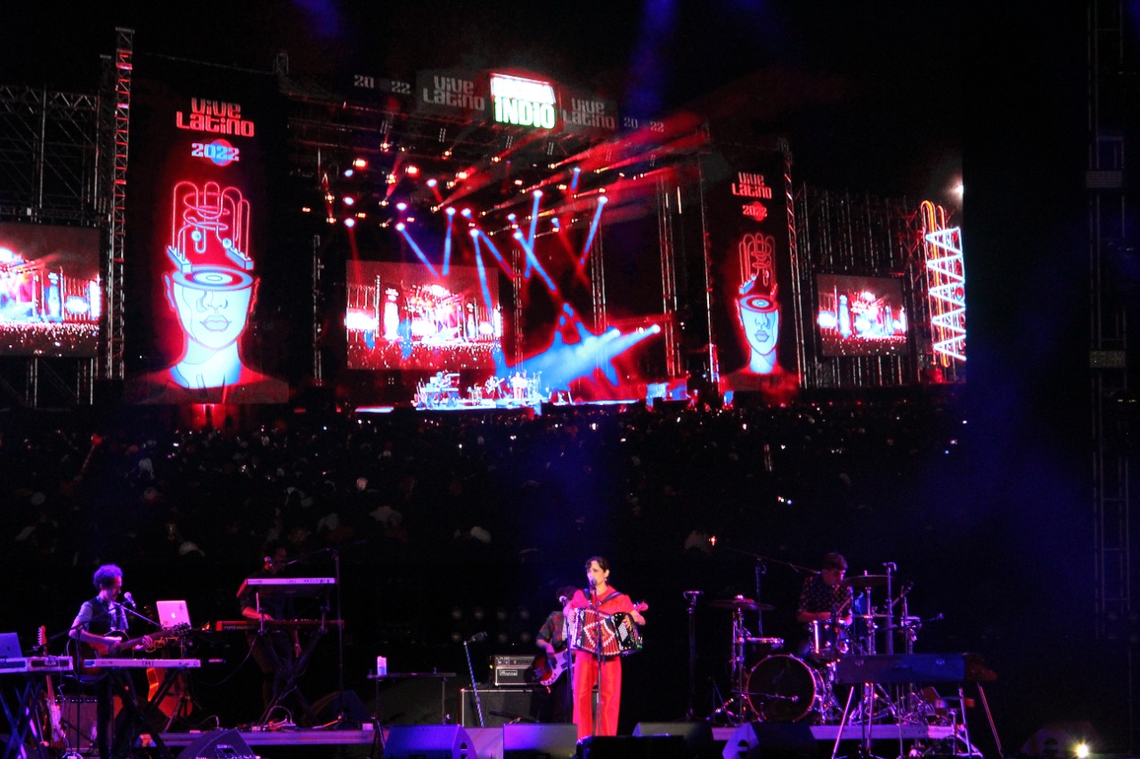 Julieta Venegas en Vive Latino 2022