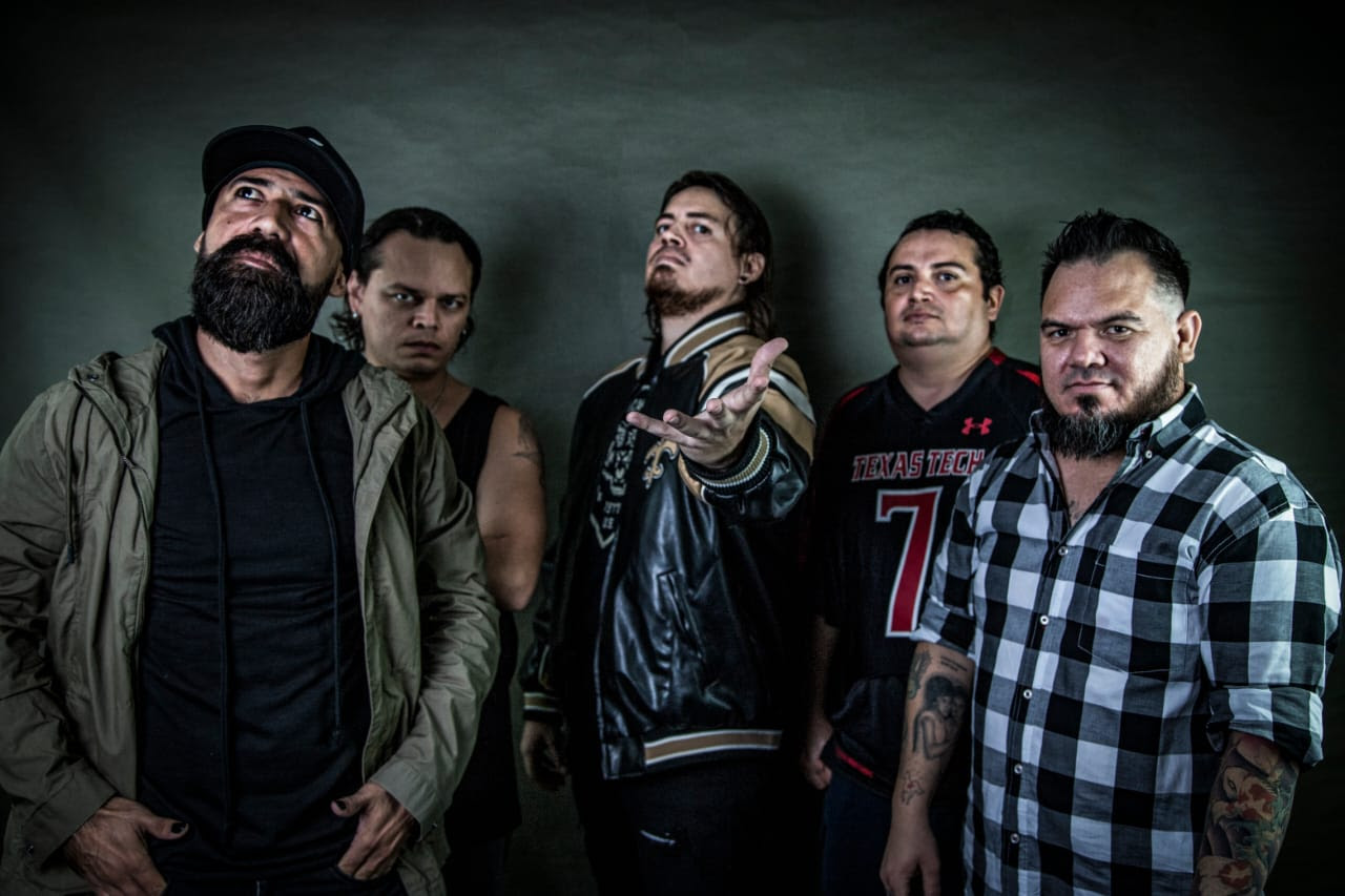 INTO THE CHAOS estrena su impactante nuevo videoclip Abulia