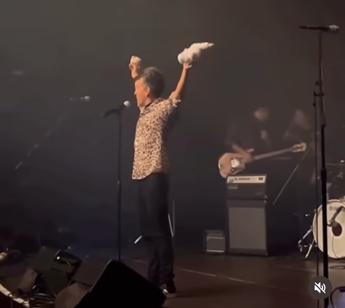 9C213579-9532-4CE2-8F6C-5ECBD21907F4