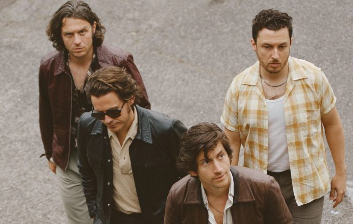 Arctic Monkeys transmitirá el espectáculo completo del New York Kings Theatre en línea este fin de semana