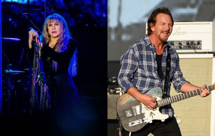 Eddie Vedder unirse a Stevie Nicks en el escenario para 'Stop Draggin' My Heart Around'