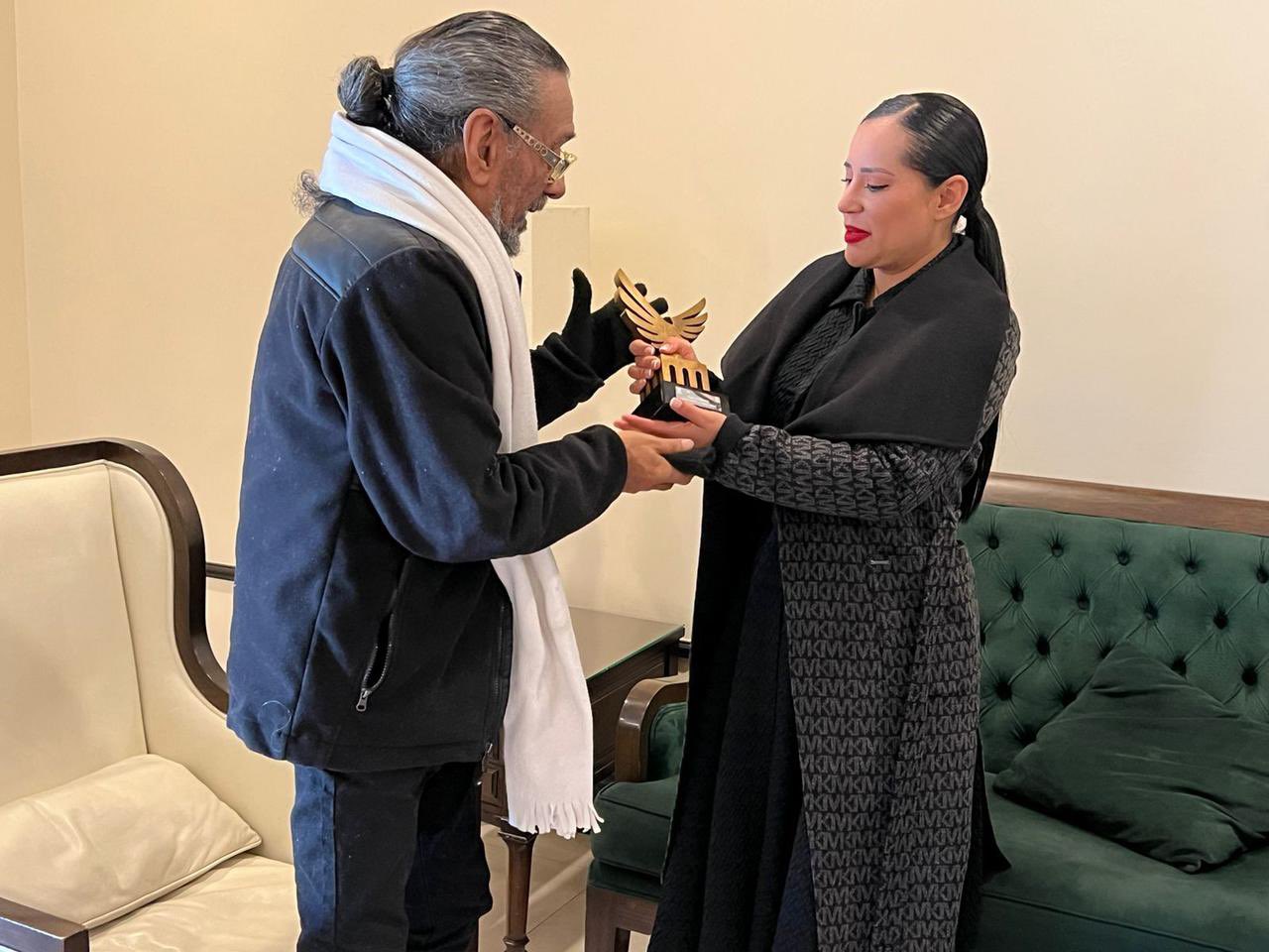 BATIZ SANDRA CUEVAS FOTO1