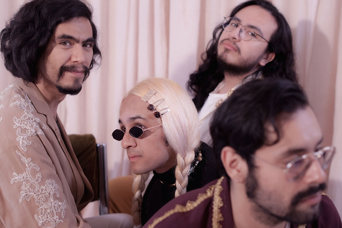 El-muchacho-de-los-ojos-tristes-min