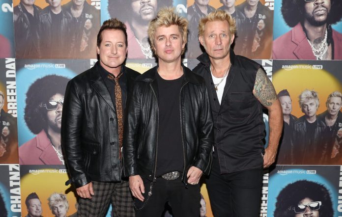Green Day dice que el nuevo álbum Saviors'cierra la brecha entre 'Dookie y American Idiot
