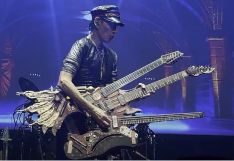 STEVE VAI dice que la guitarra es el mejor instrumento del mundo'