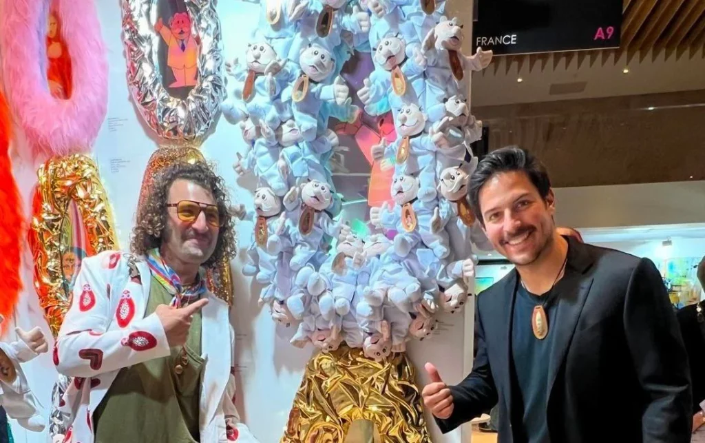 Dr-Simi-en-el-Museo-del-Louvre-1024x643