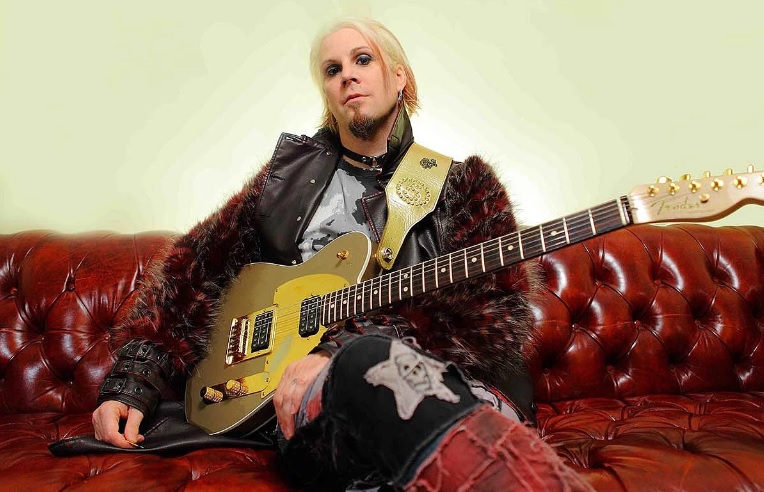 John 5 excluido de las decisiones comerciales de Mötley Crüe