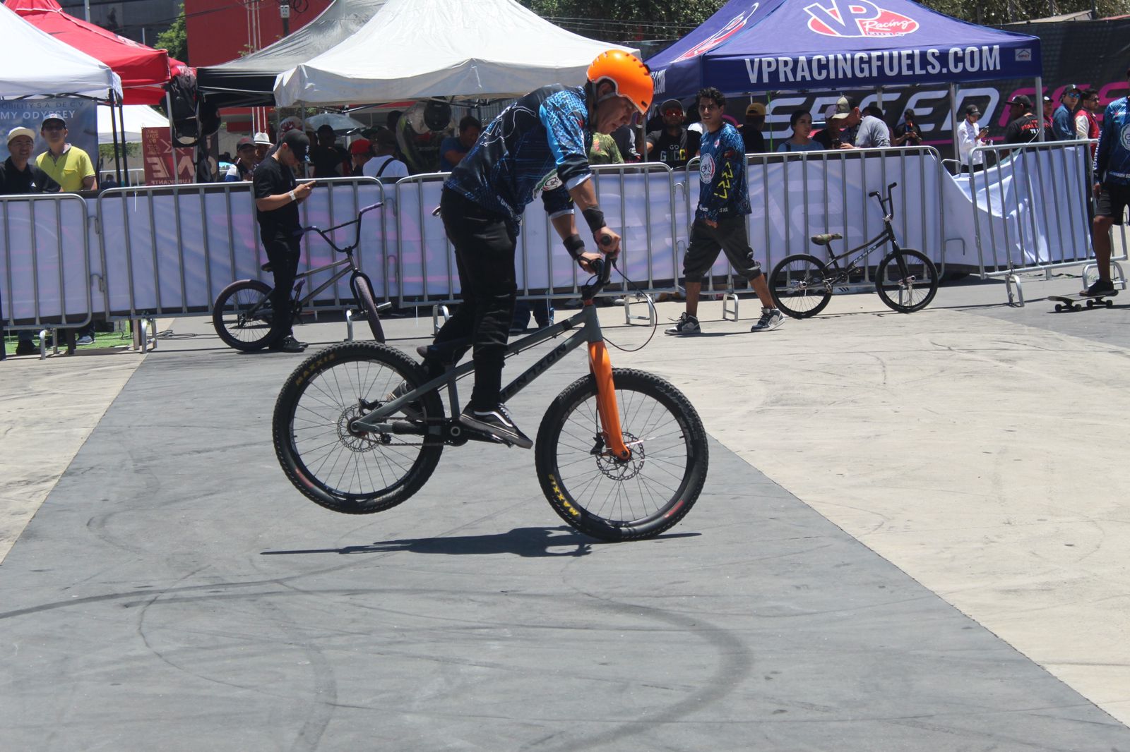 1a8424a3-0176-4ed6-bf10-c6edf36c1000