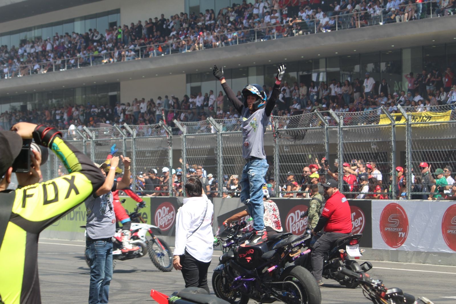 2a7671c3-a91b-4ea1-9cdf-6eb49759e54b