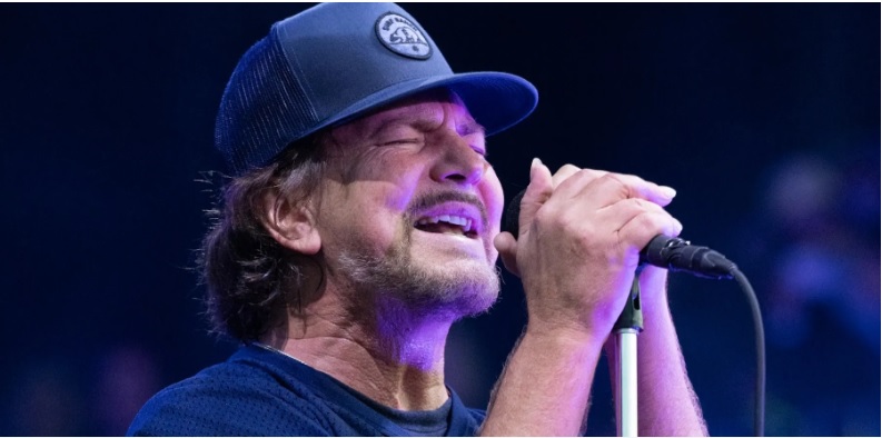 Eddie Vedder versiona “Keep Me in Your Heart” de Warren Zevon en homenaje a Shane MacGowan y Sinead O'Connor