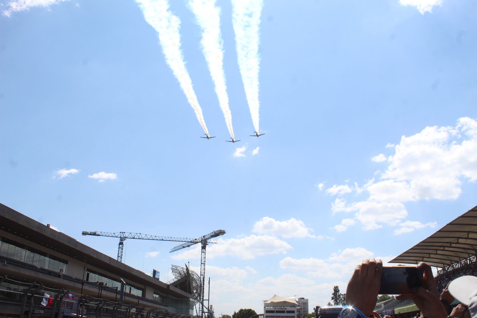 ff3a5165-3def-4f60-95cf-ec23b126ef18