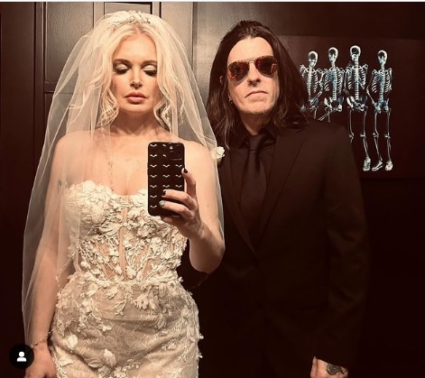 RACHEL BOLAN de SKID ROW se casa con su novia de toda la vida