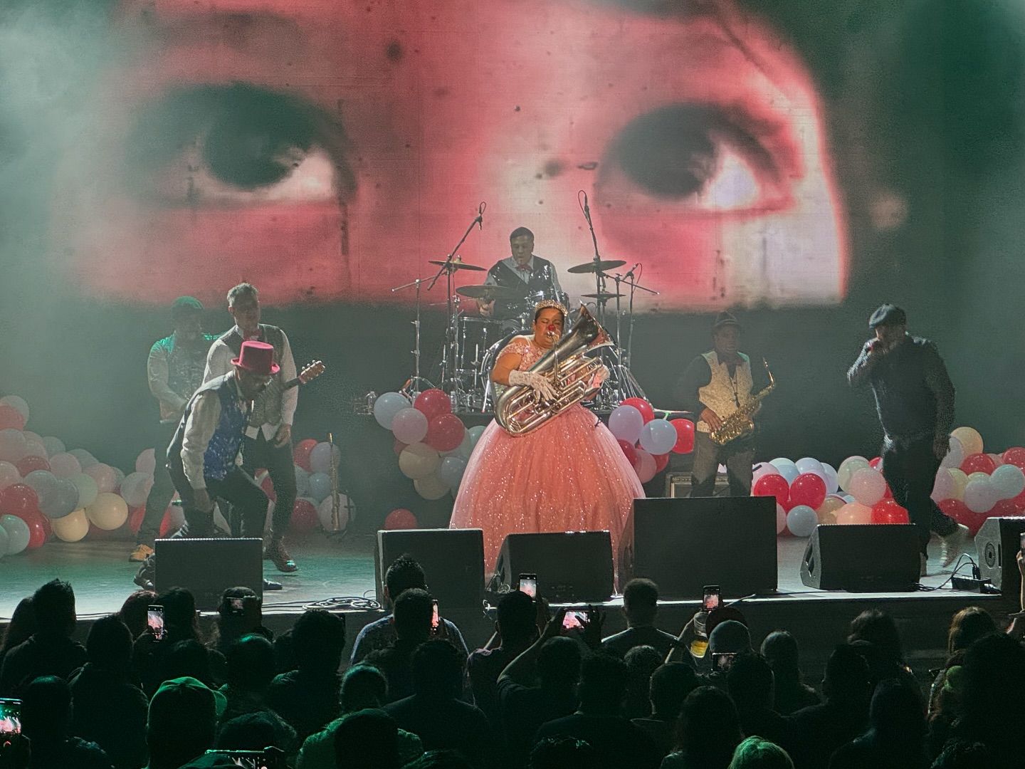 Trisciclo Circus Badn XV años Teatro Metropolitan (4)