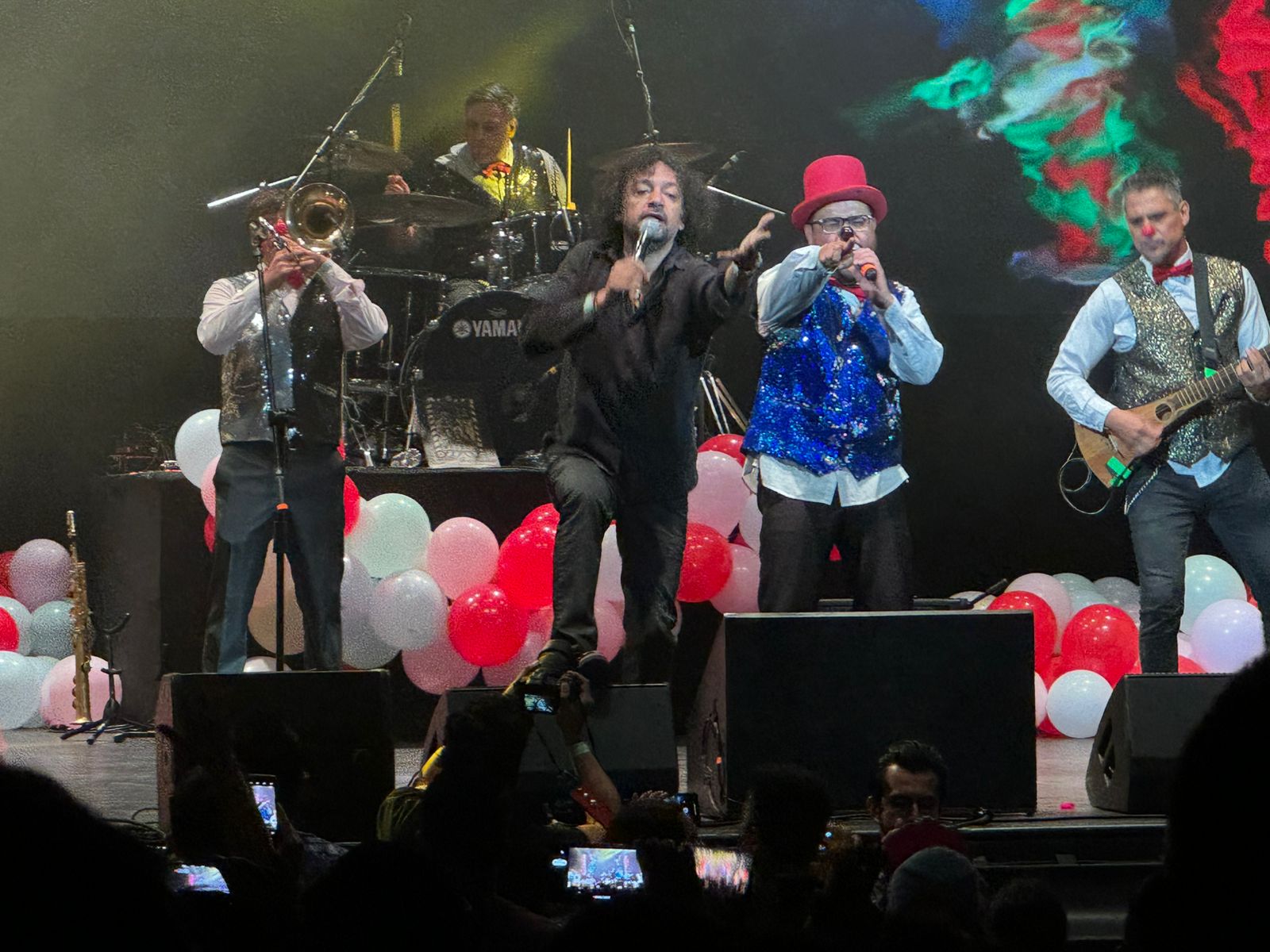 Trisciclo Circus Badn XV años Teatro Metropolitan (42)