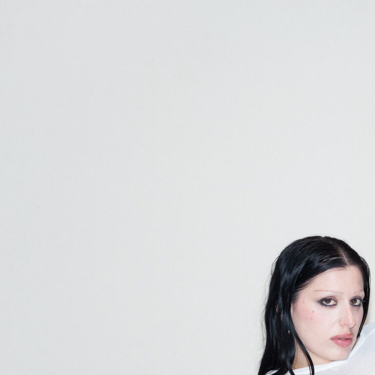 20504_SHOOT_LAFAVI1026-Modifier cover