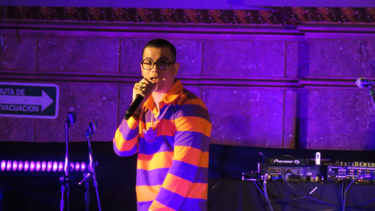 ROBOT95_VIVE_LATINO_CONFERENCIA (4)