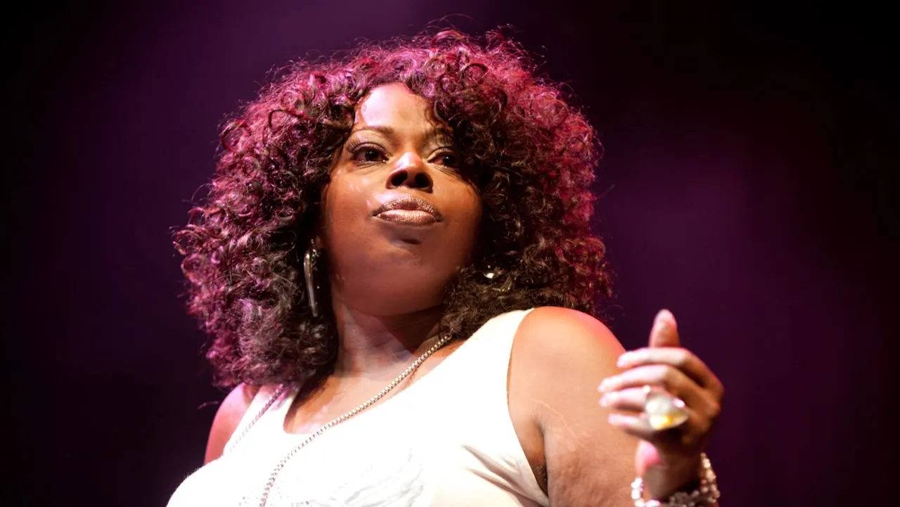 Angie Stone muere en un accidente automovilístico a los 63 años