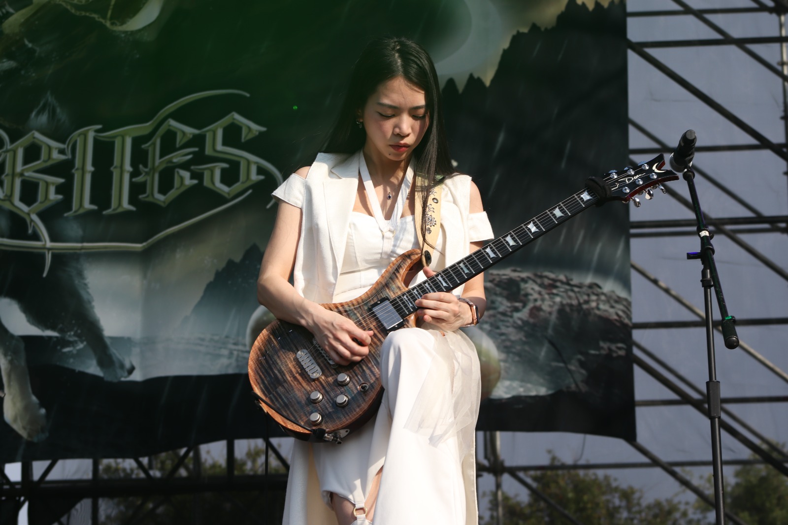 LOVEBITES _ TITANS OF METAL (31)