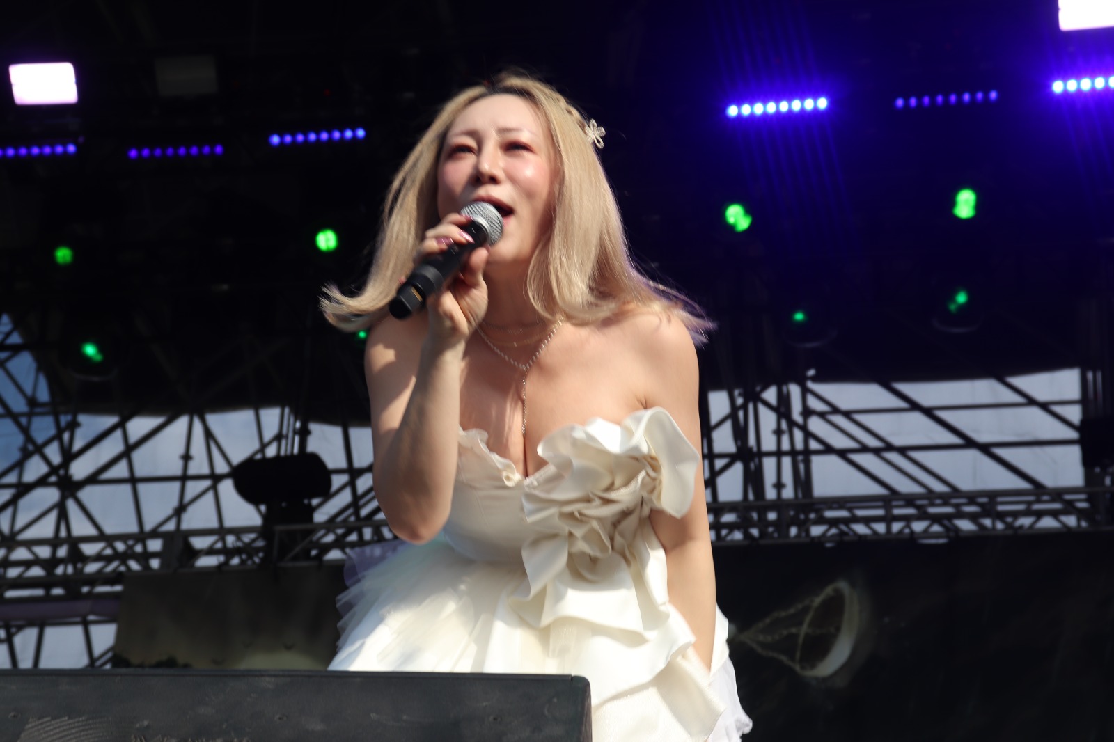 LOVEBITES _ TITANS OF METAL (50)