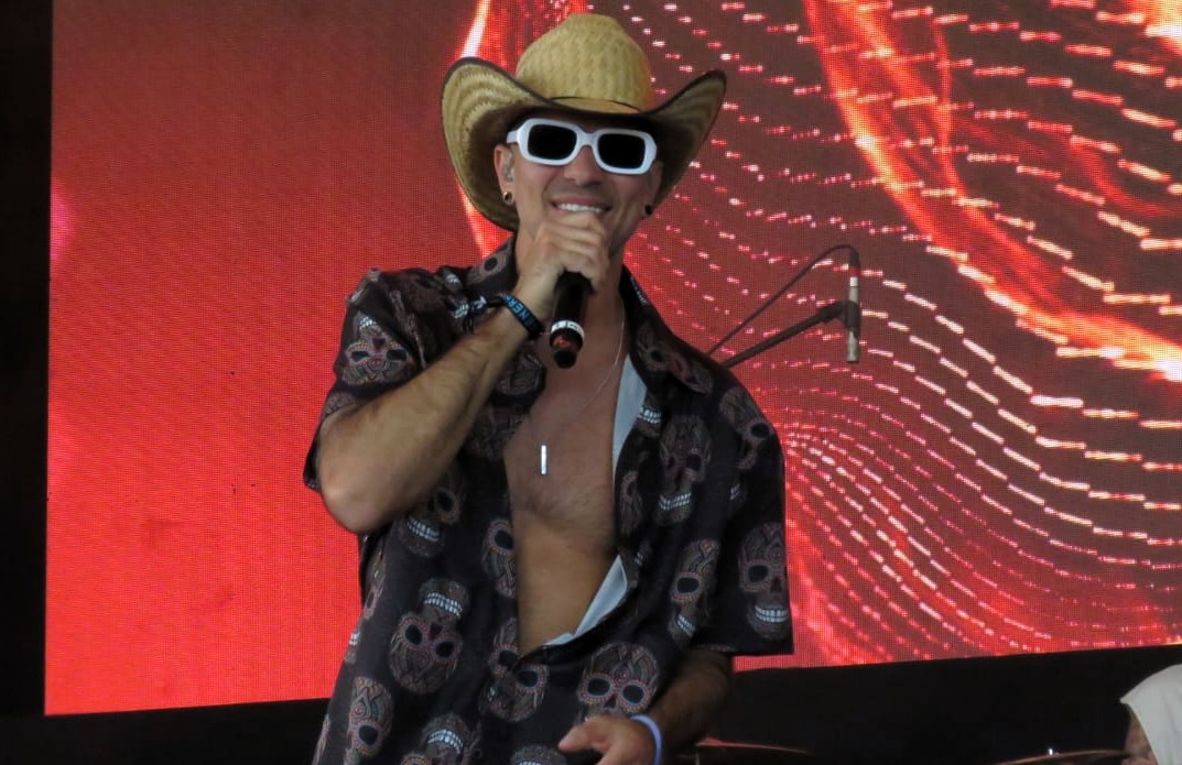 EFECTO_PASILLO_VIVE_LATINO_2025 (2)