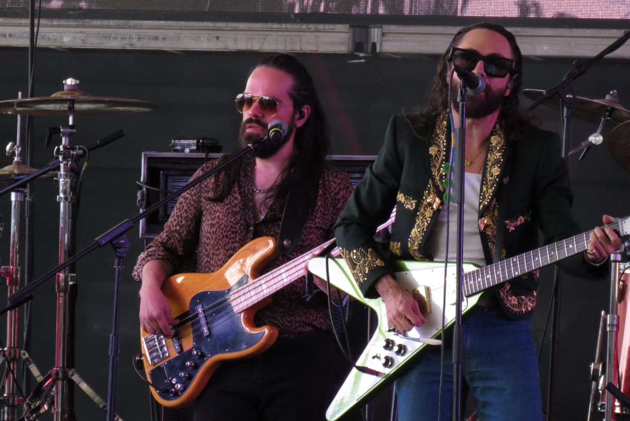 JAY_DE_LA_CUEVA_VIVE_LATINO_2025 (11)