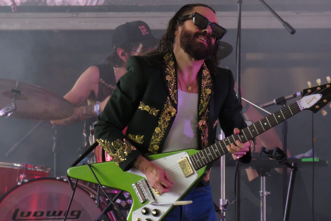 JAY_DE_LA_CUEVA_VIVE_LATINO_2025 (14)