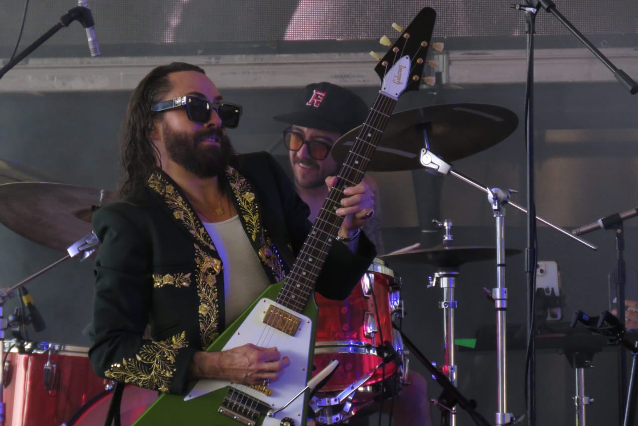 JAY_DE_LA_CUEVA_VIVE_LATINO_2025 (17)