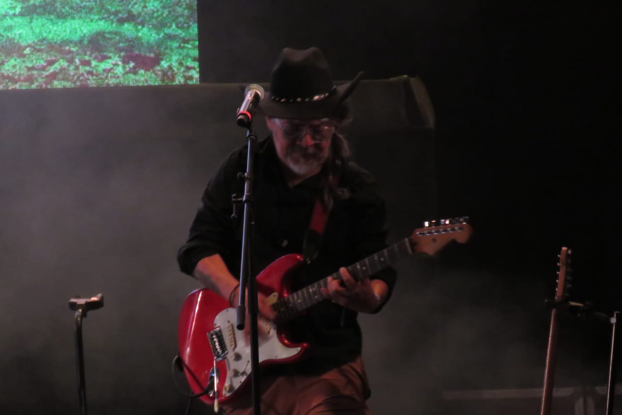 LOS_ESQUIZITOS_VIVE_LATINO_2025 (9)