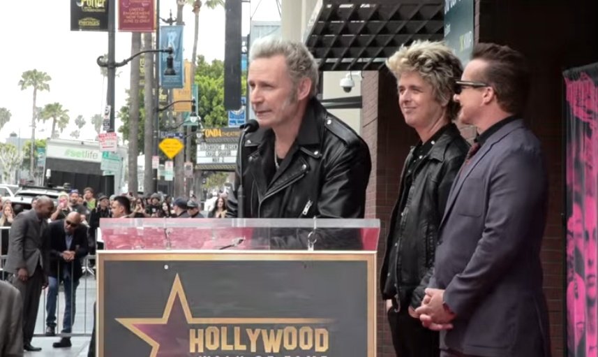 Green Day recibe estrella en Hollywood