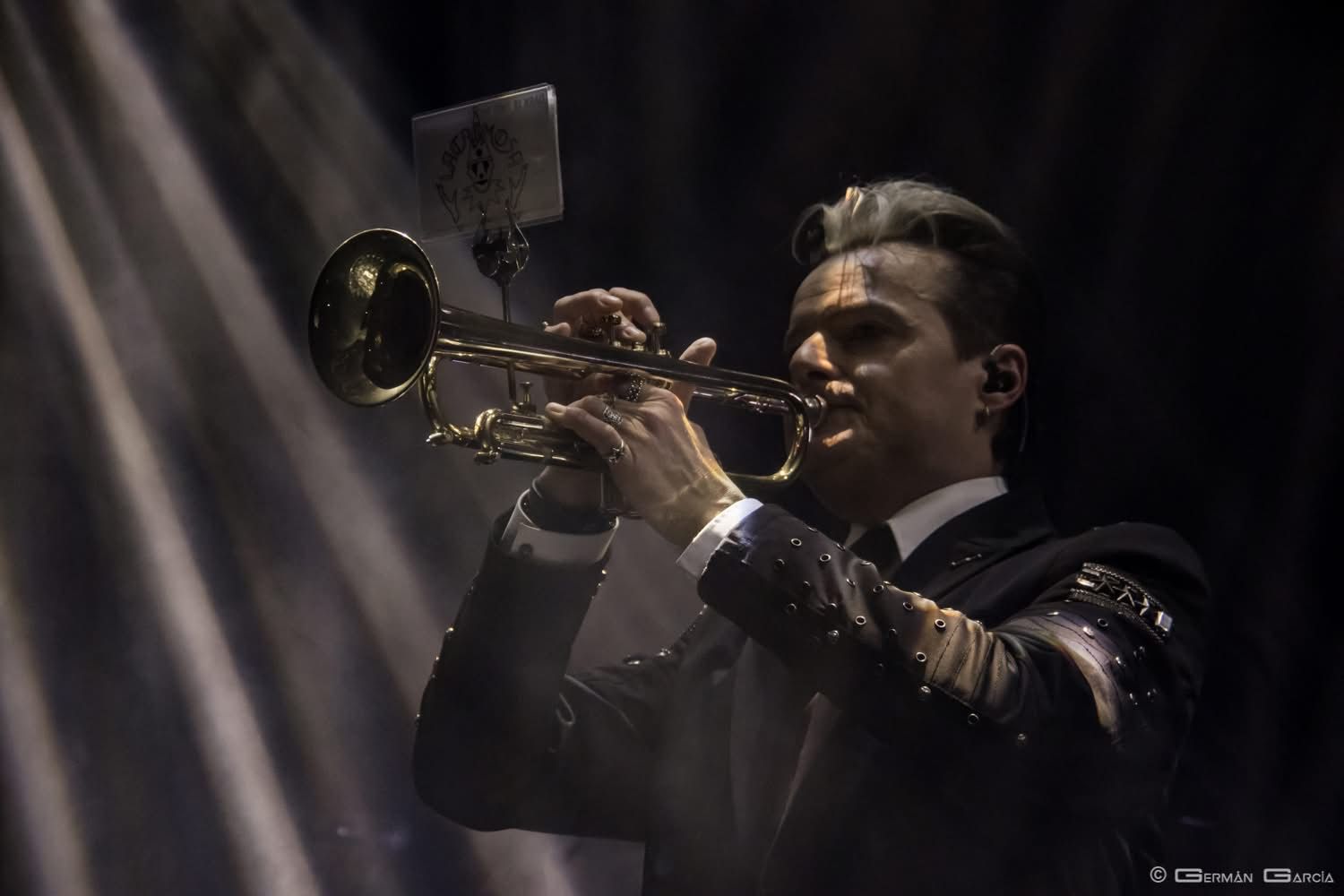 LACRIMOSA CIRCO VOLADOR (10)