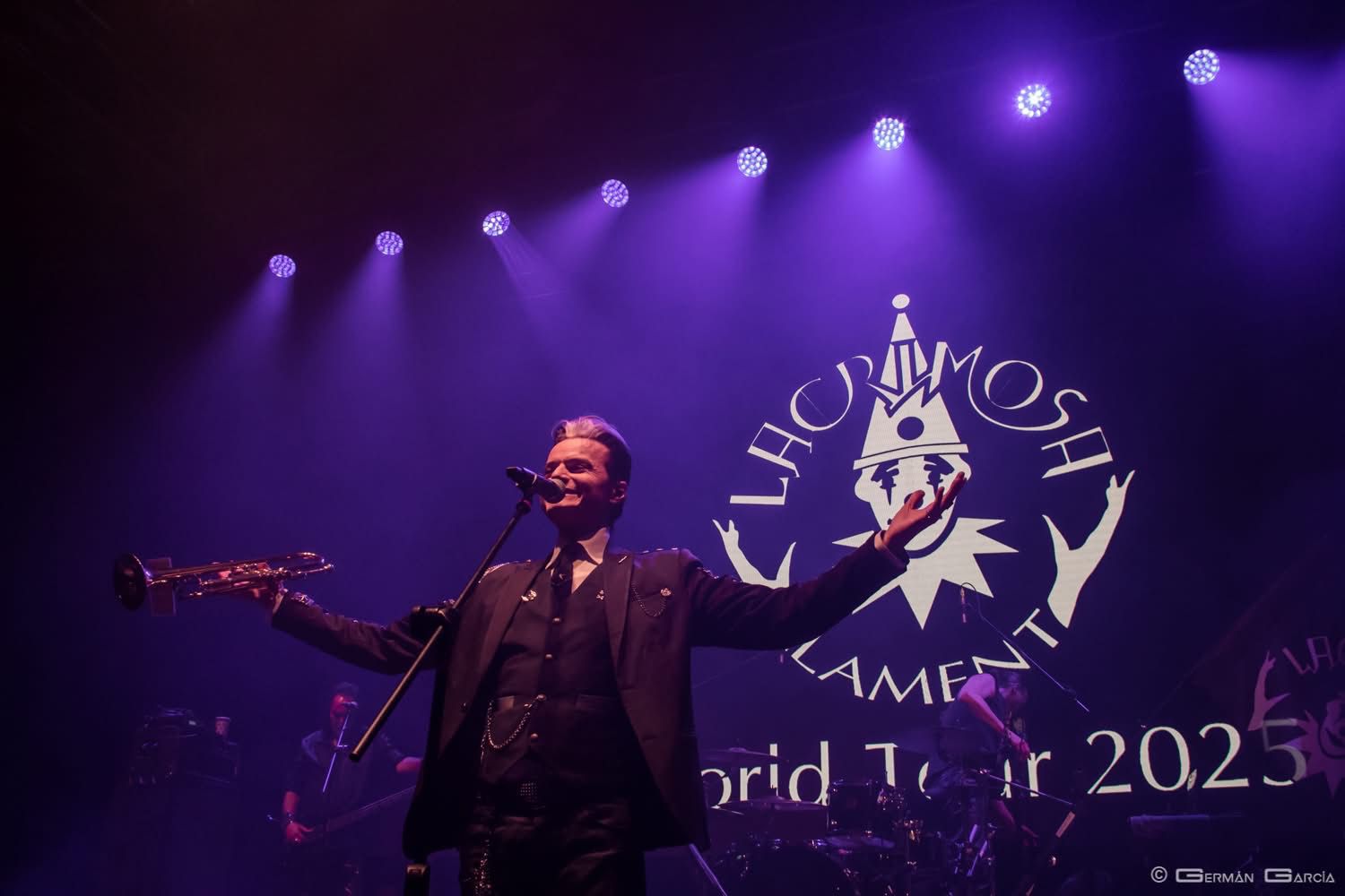 LACRIMOSA CIRCO VOLADOR (6)