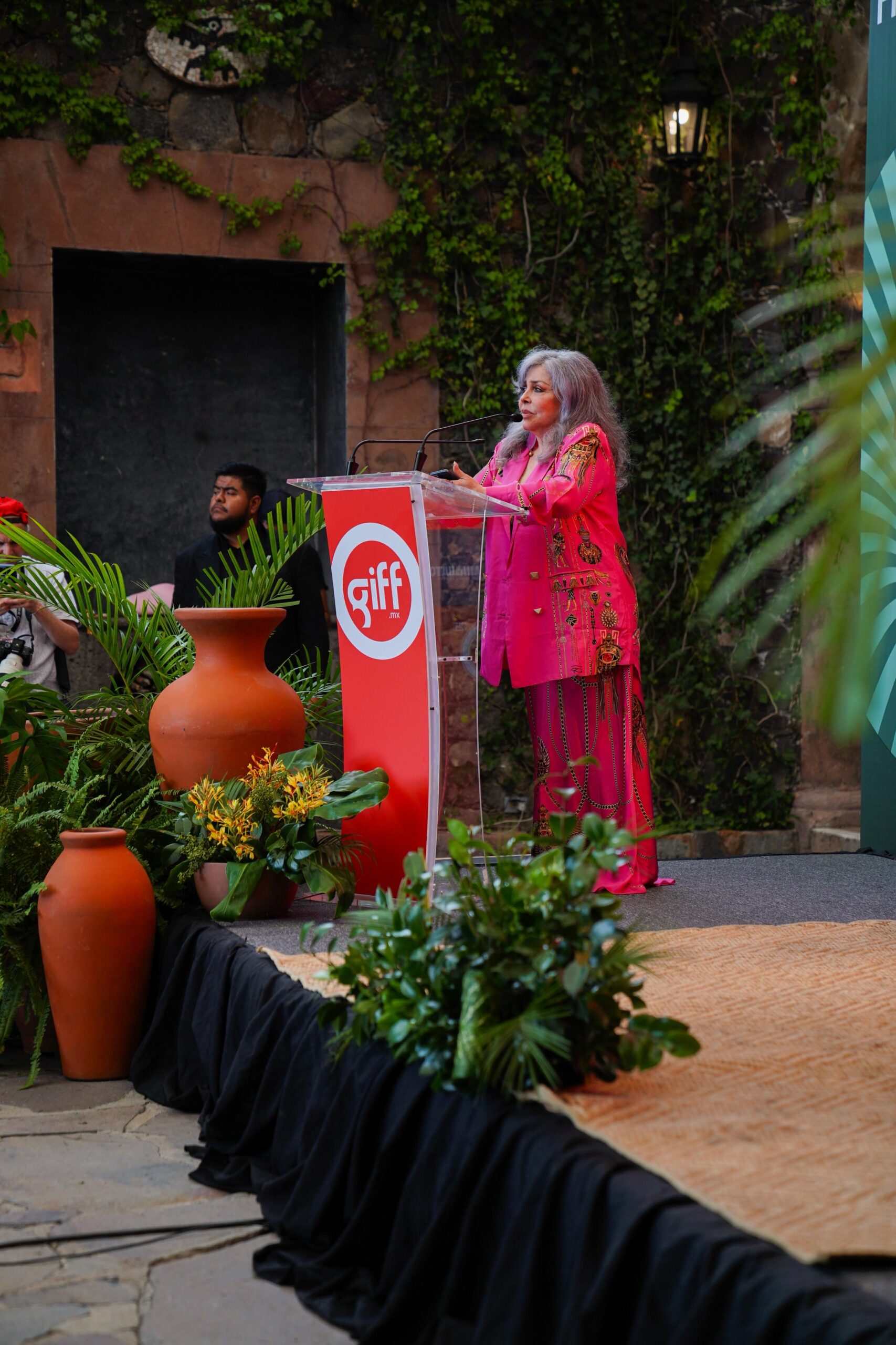 35240ba6-a3eb-4124-9de7-4f54209b042c