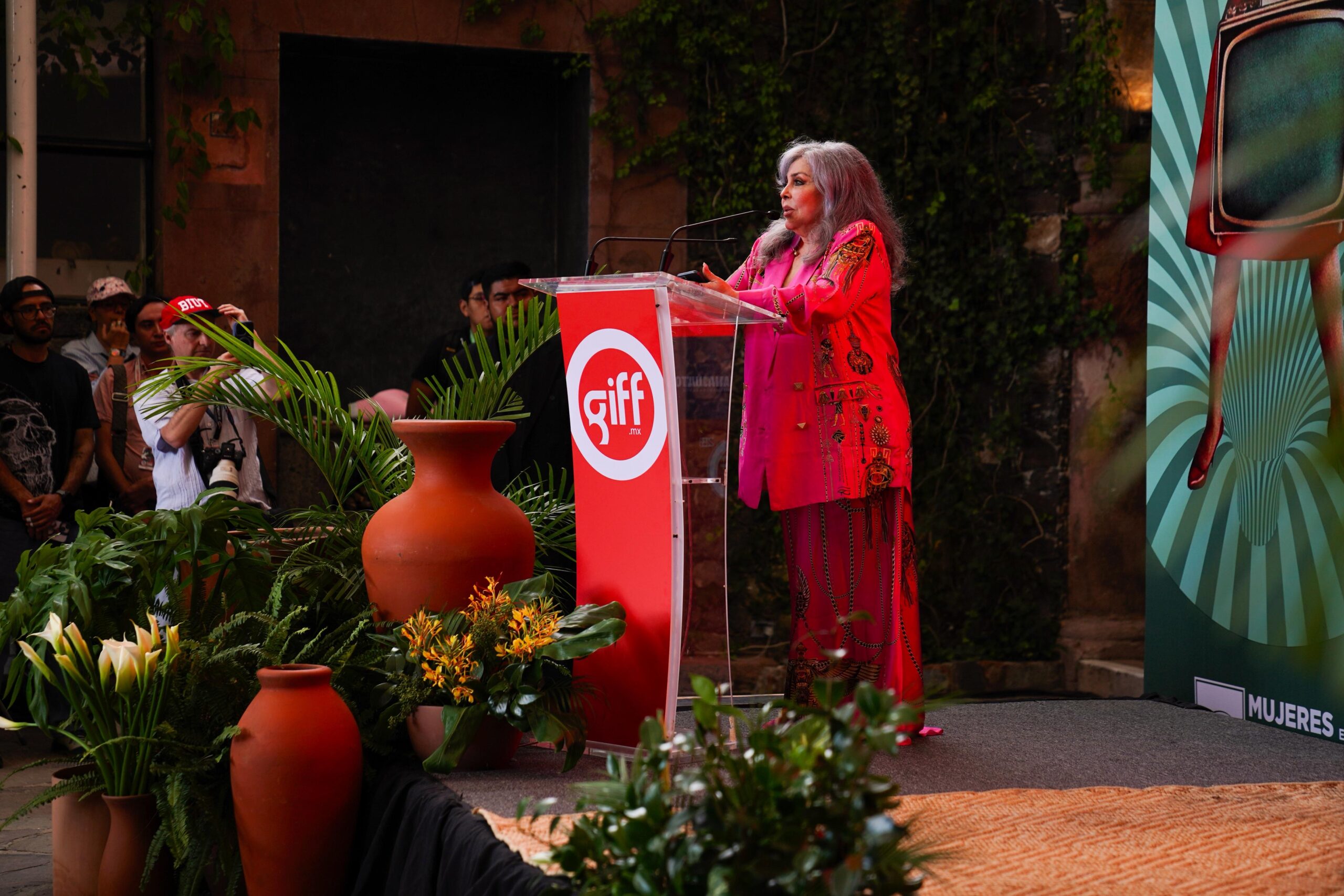 Homenaje Verónica castro en GIFF Guanajuato