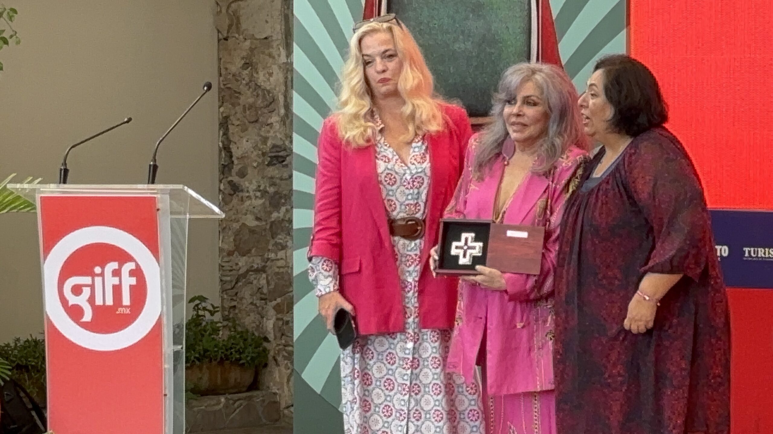 Homenaje Verónica castro en GIFF Guanajuato