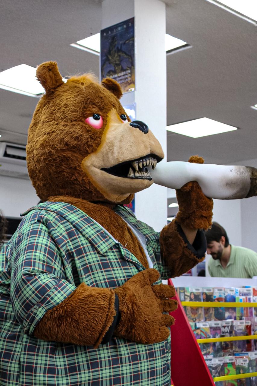 LIQUITS PRESENTACION LAS FABULAS DEL OSO FANTASTICO COMIC 16 DE AGOSTO 2025 (14)