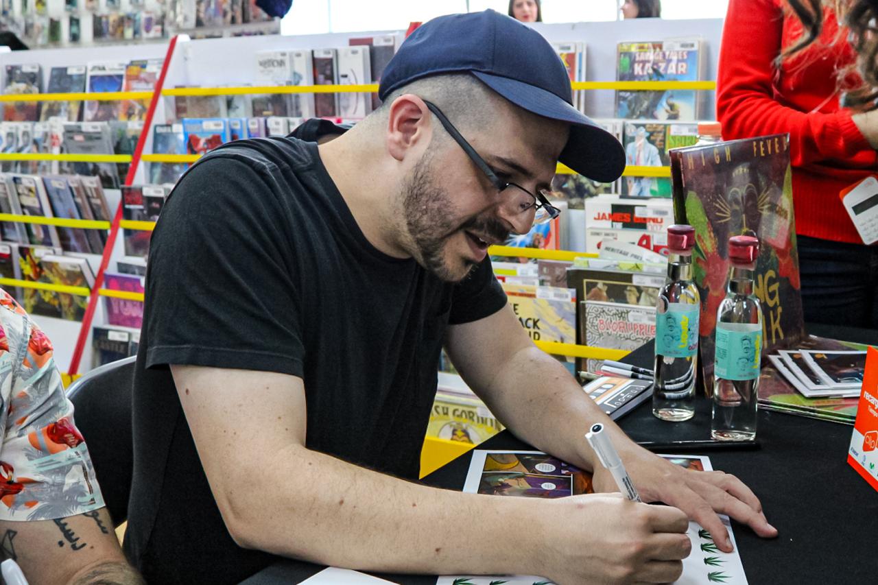 LIQUITS PRESENTACION LAS FABULAS DEL OSO FANTASTICO COMIC 16 DE AGOSTO 2025 (19)